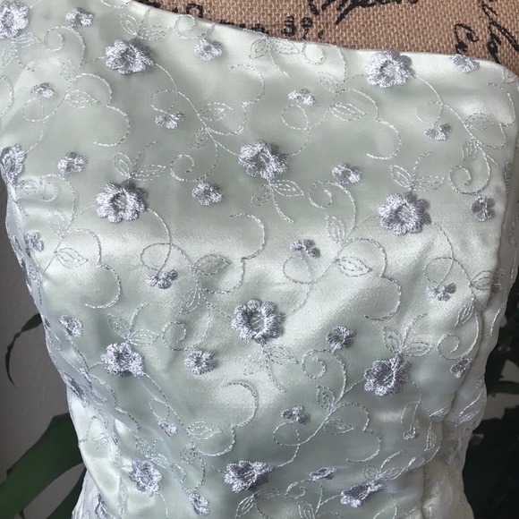 NWOT Prom Dress - Picture 4 of 15